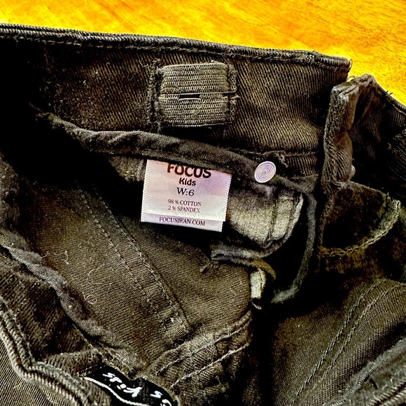 Focus Kids Jeans - Red Heartbreaker Jeans, adjustable waist, size 6 - Picture 5 of 5